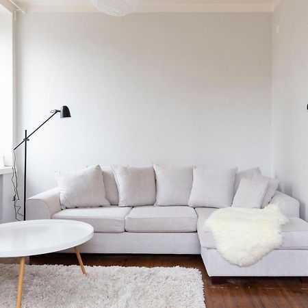 2Ndhomes Kamppi 1Br Apartment With Amazing City Views Helsingfors Exteriör bild